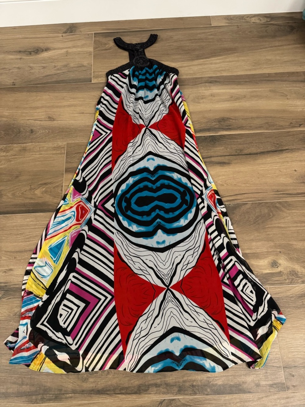 Authentic Icon Flowy Maxi Dress - Picture 7 of 9